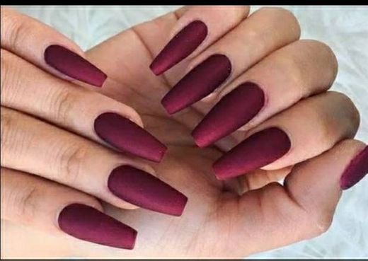 Olhas essas ideias de cores! PARA QUEM GOSTA DE UNHAS...