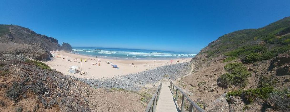 Place Praia de Vale dos Homens