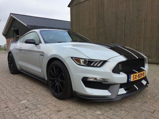 Ford Mustang Shelby GT350 5.2 V8