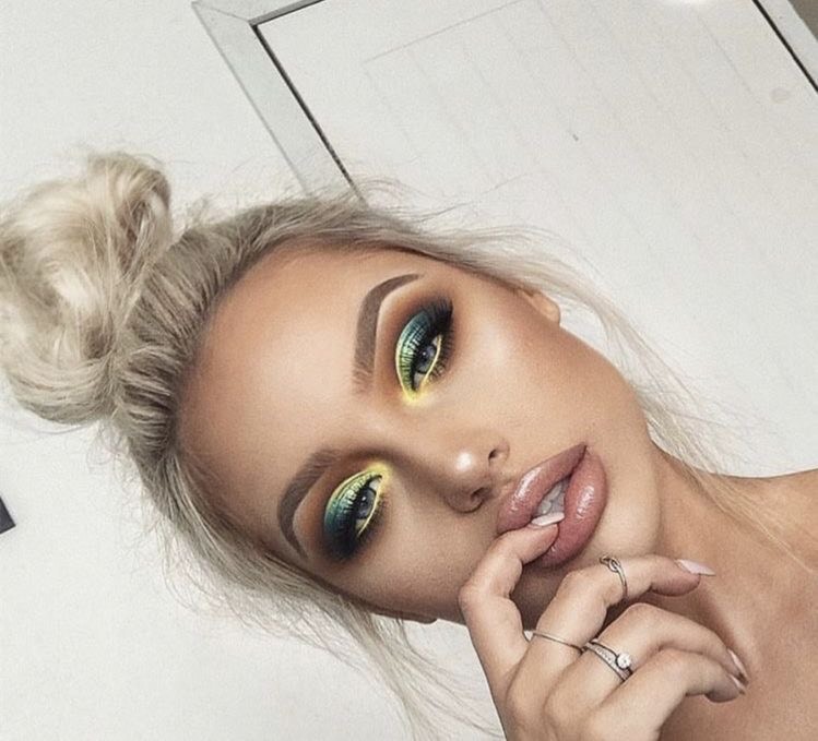 Social Makeup