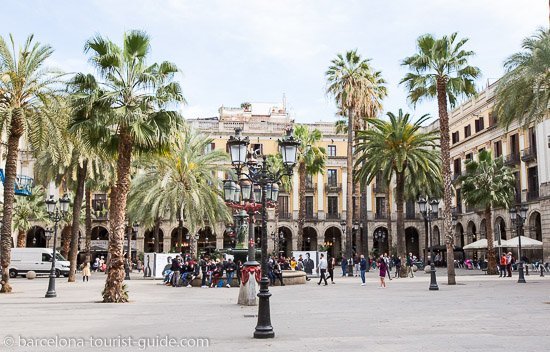 Lugar Plaça Reial