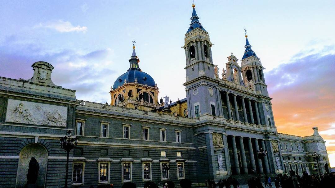 Lugar La Almudena