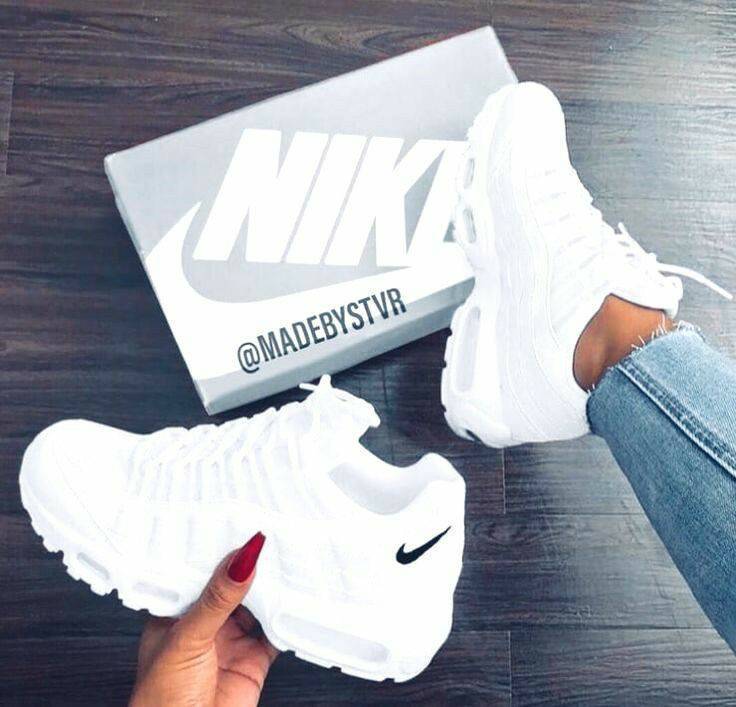 Social Nike