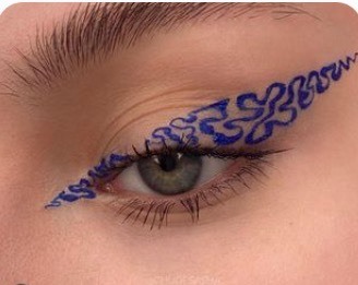 Delineado azul💙