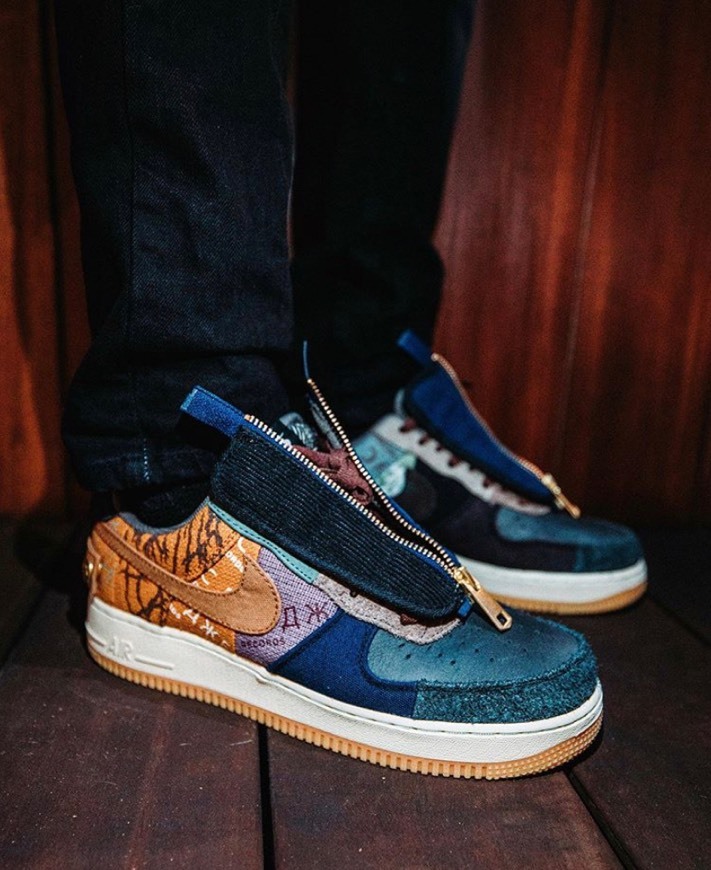 Moda Air Force 1 Travis Scott