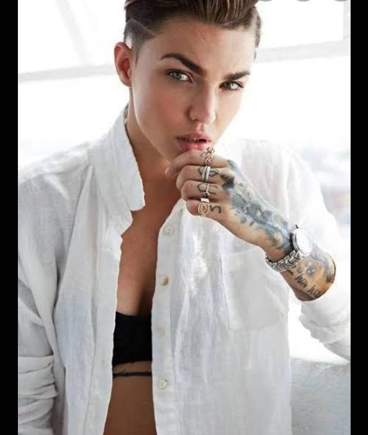 Fashion Ruby rose 