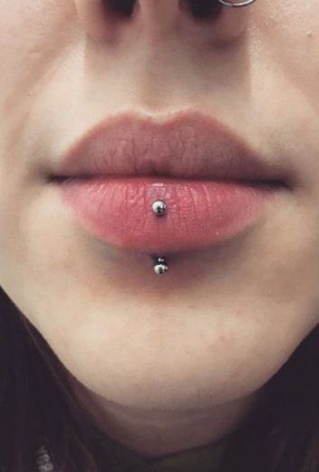 Piercings no lábio 🥰