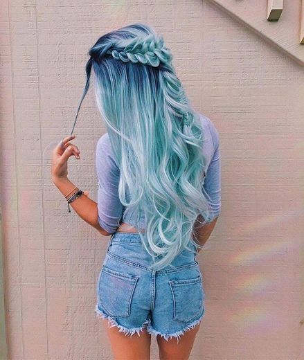 É tão perfeito esse cabelo aff💙💙💙