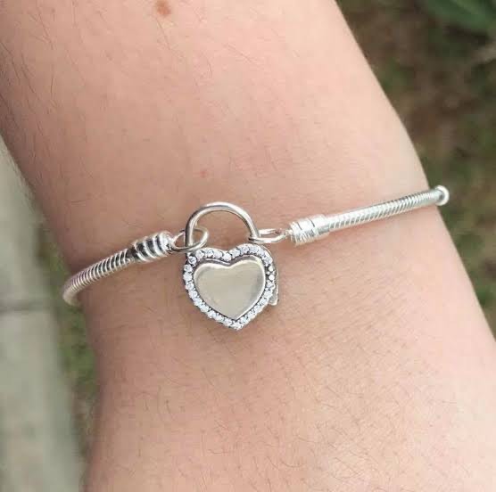 Fashion Pulseira tipo Pandora coração ❤️