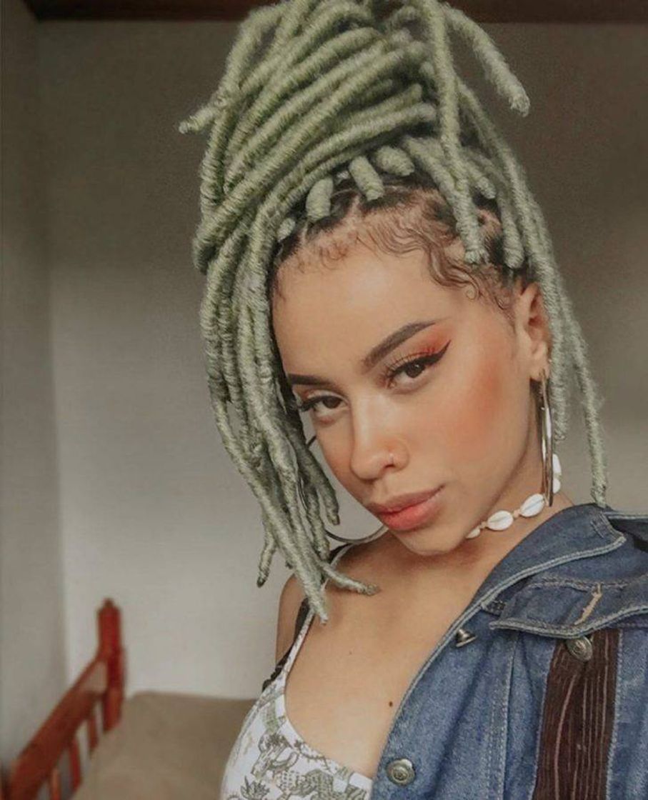 Moda Quer aprender a fazer esse dreads de lã ? Clica no link