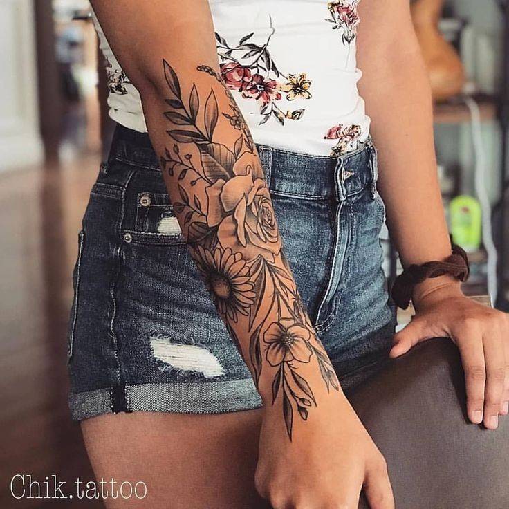 Fashion tattoo flowers 