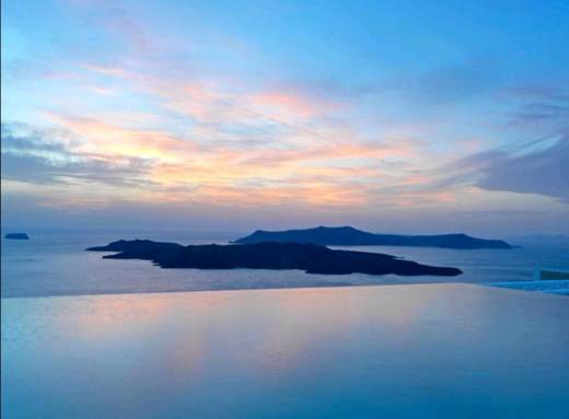 Lilium Santorini Villa