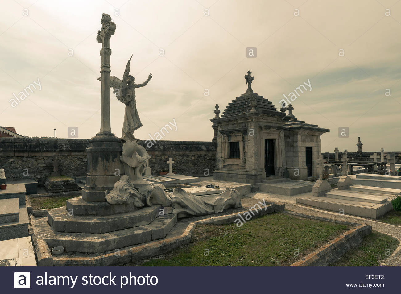 Place Cemetery of Comillas