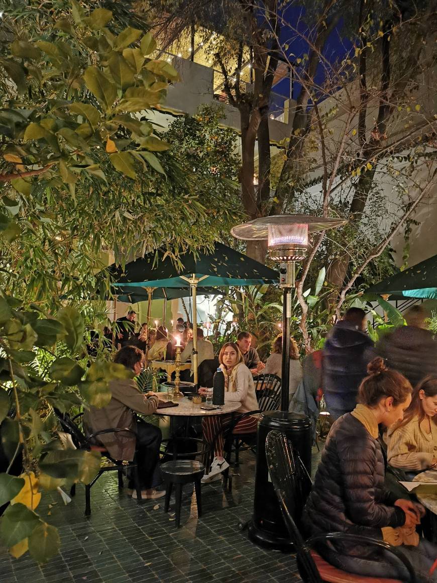 Place Le Jardin