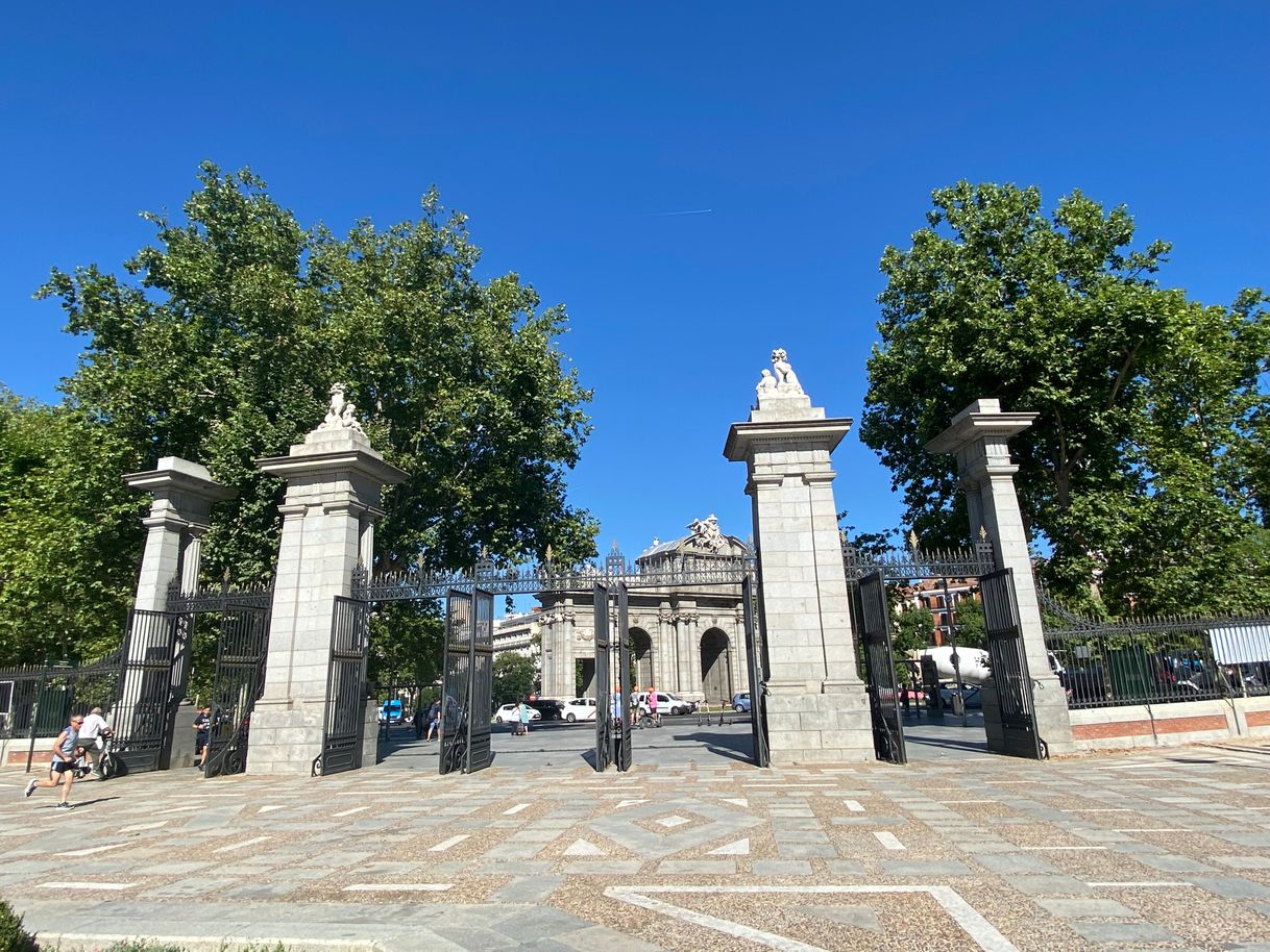 Lugar El Retiro