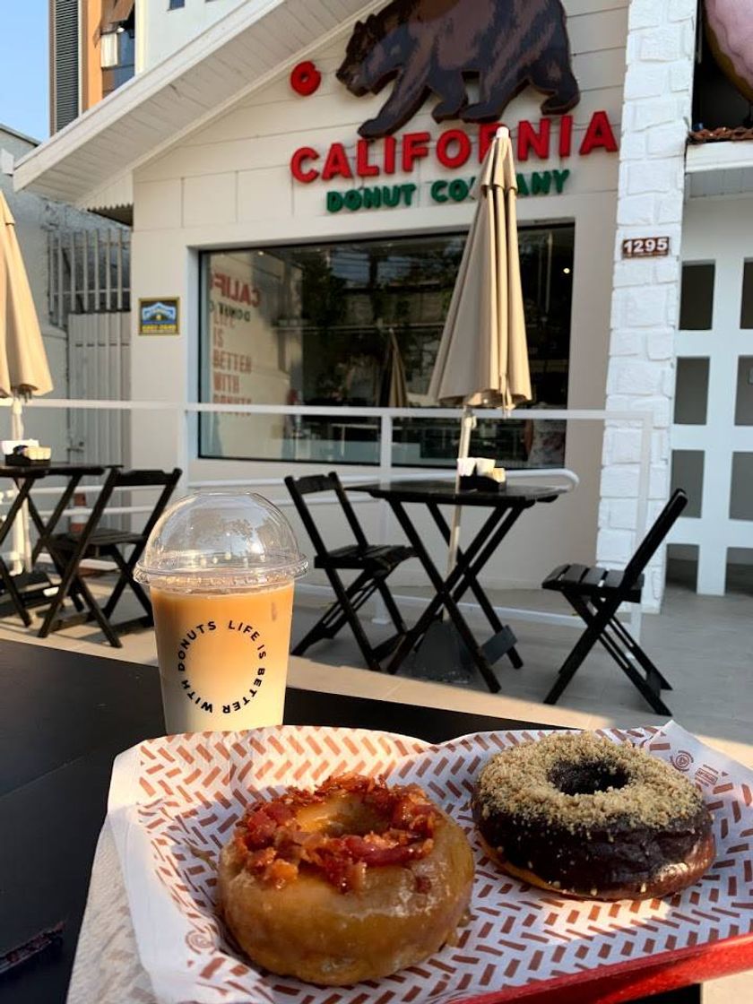 Fashion California Donut Company