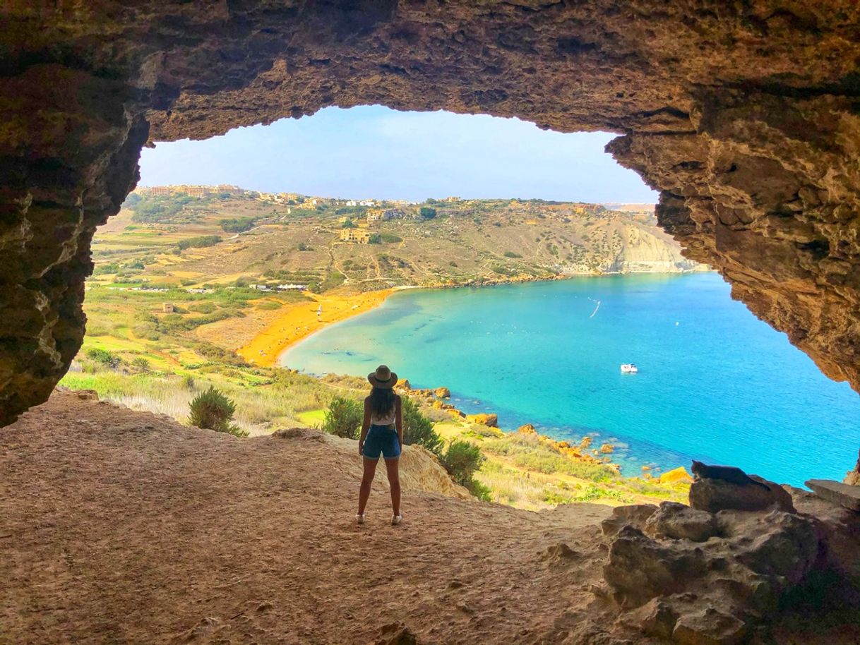 Lugar Tal-Mixta Cave