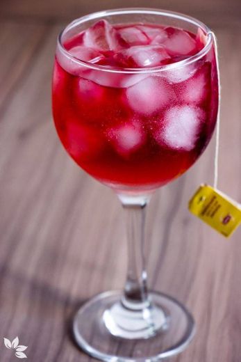 Drinks com Gin: 3 Receitas de Gin Tônica para fugir do tradi