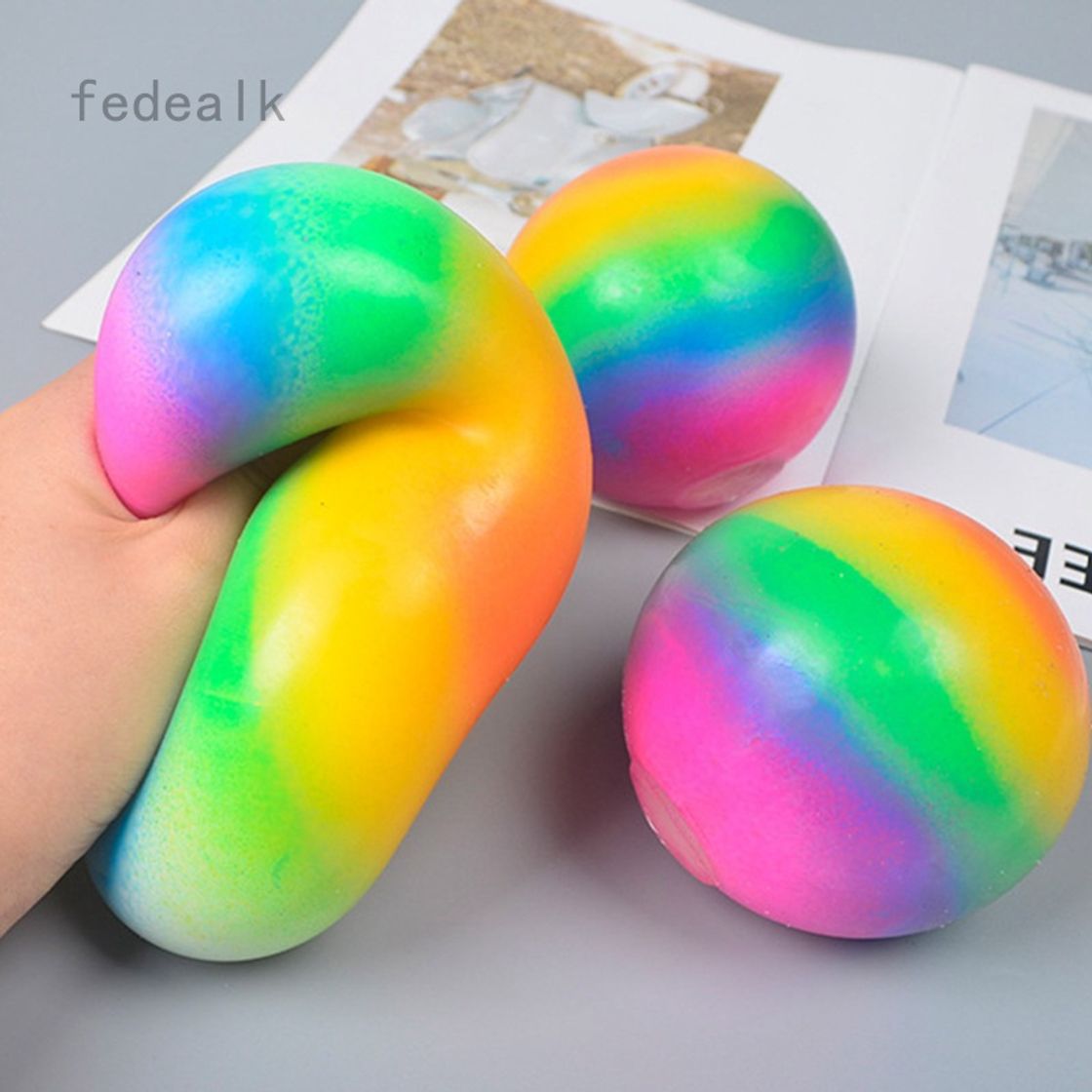 Moda Rainbow Vent Ball

