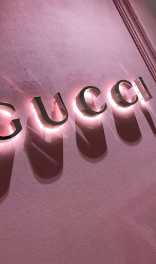 GUCCI 👛