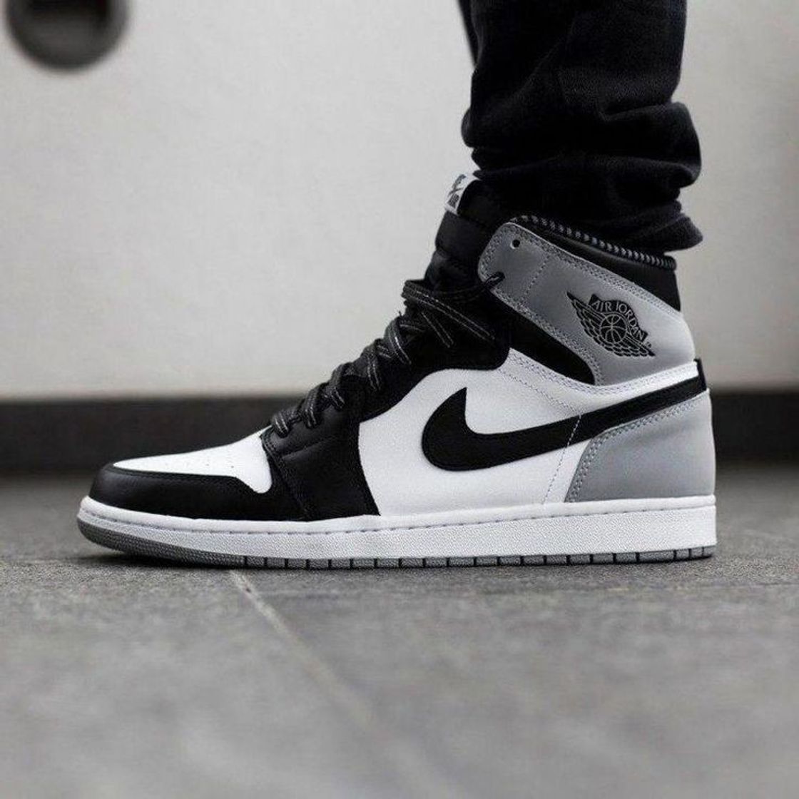 Social Jordan Masculino Cinza e Preto🖤🤍