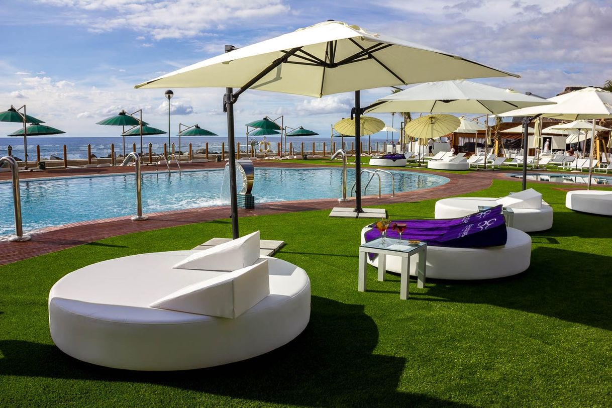 Lugar Amadores Beach Club