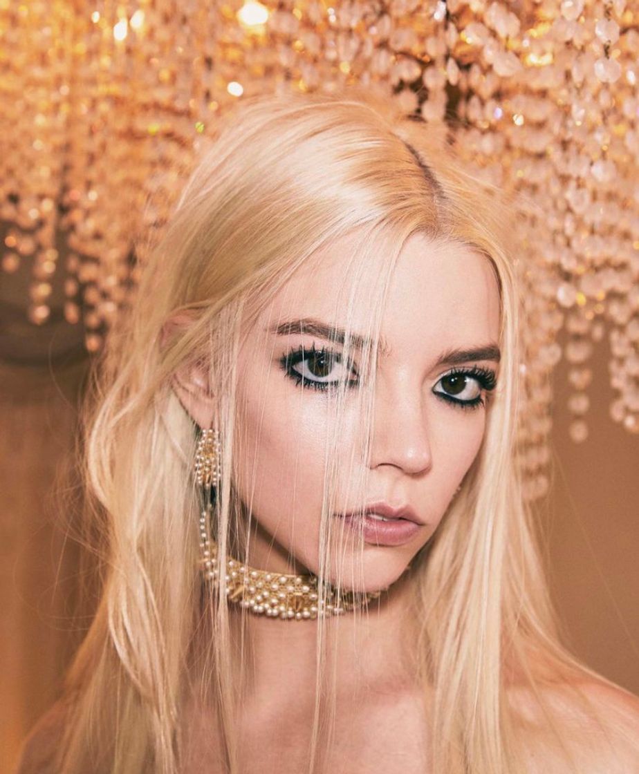 Social Anya Taylor-Joy