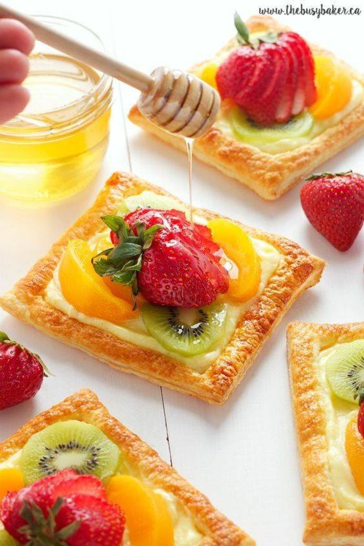 Fashion VANILLA BEAN CUSTARD FRUIT TARTS WITH HONEY GLAZED FRUIT