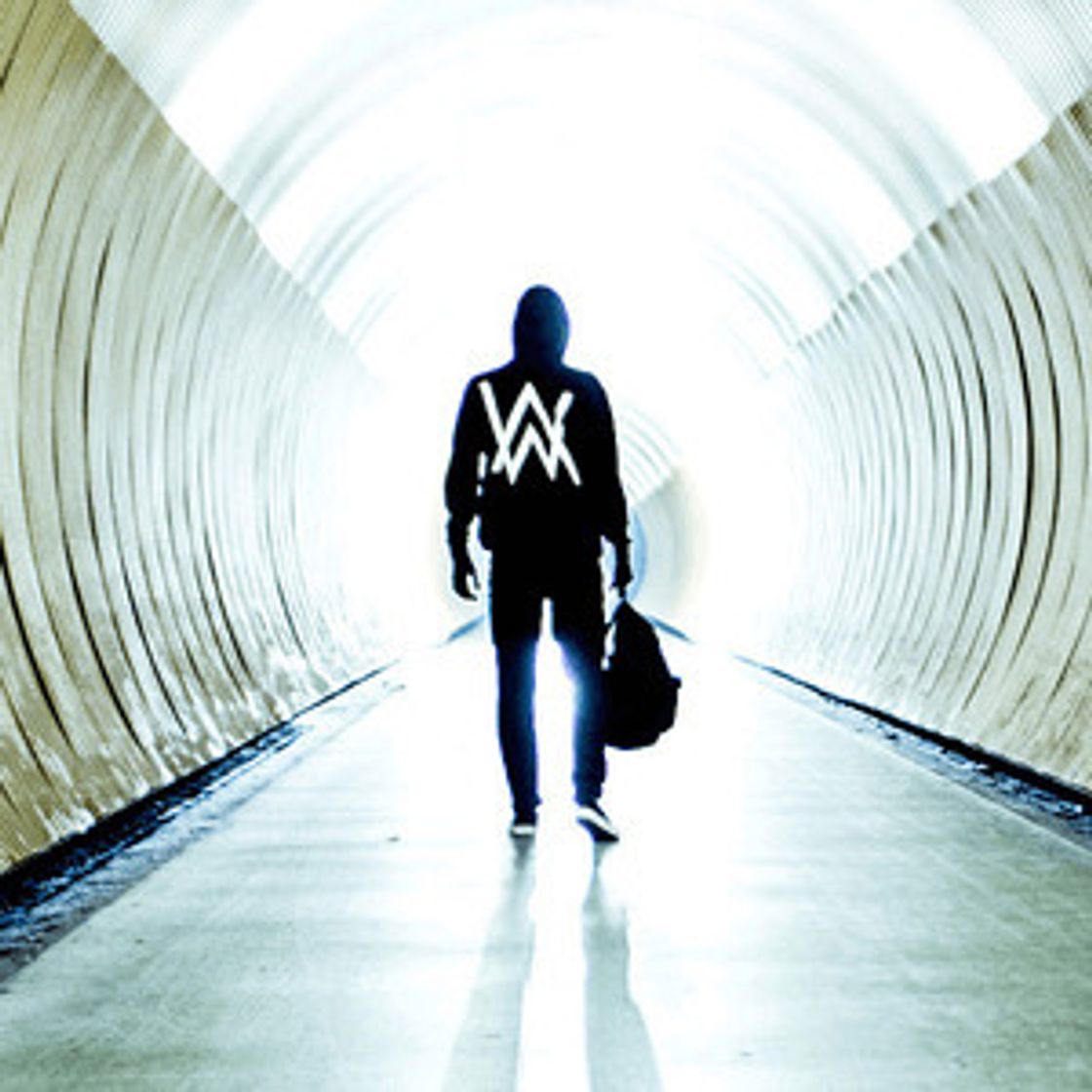 Canción Alan Walker - Faded 