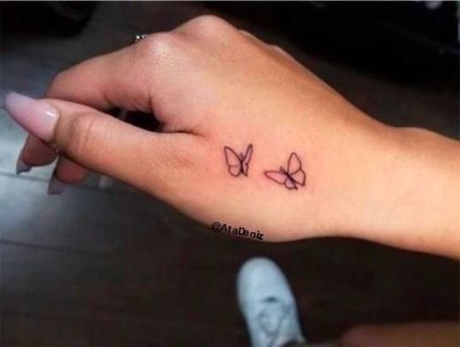 Mini tatuagem feminina- butterfly 