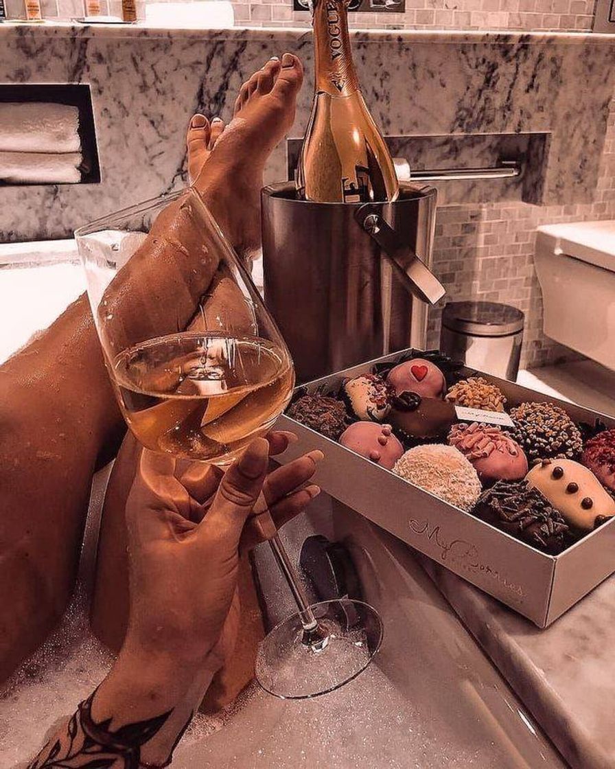 Fashion luxury bathtub ✨




