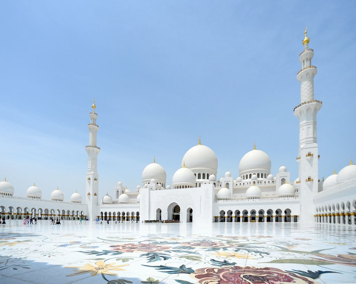 Place Sheikh Zayed Grand Mosque Center