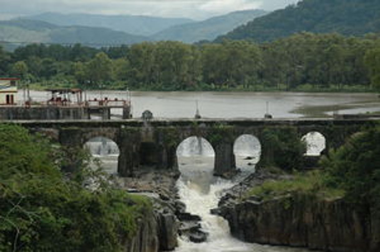 Lugar Puente Los Esclavos