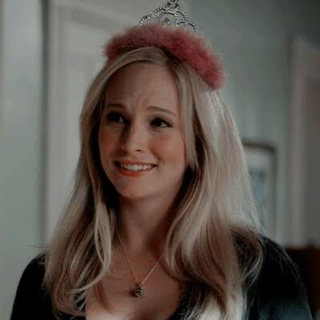 Fashion Caroline Forbes