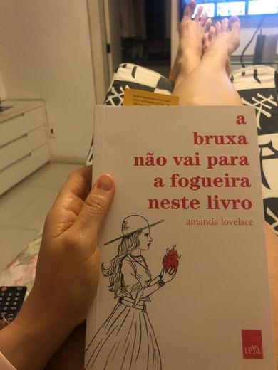 A Bruxa não Vai Para a Fogueira Neste Livro