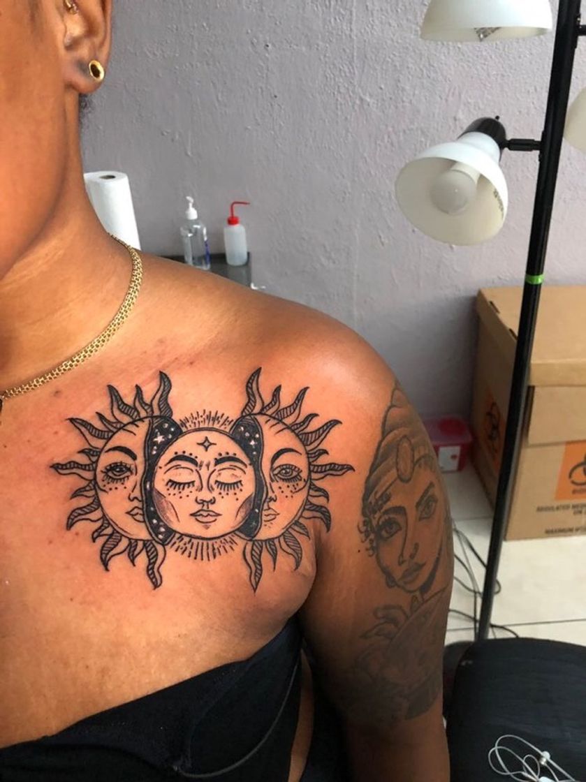 Fashion Tatuagem sol e lua