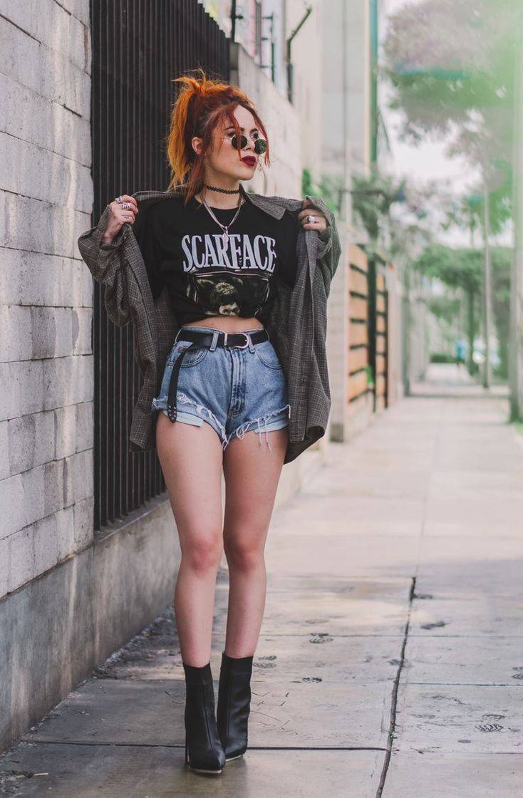 Fashion Look básico com short jeans 