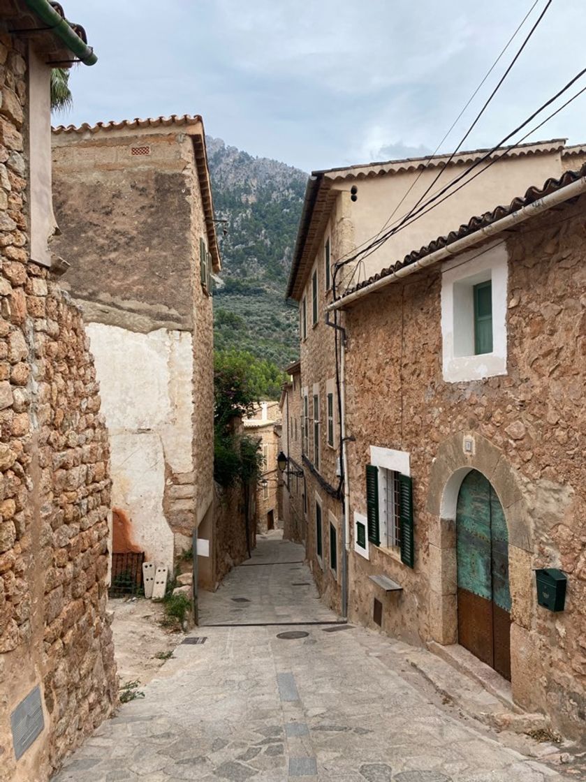 Place Fornalutx