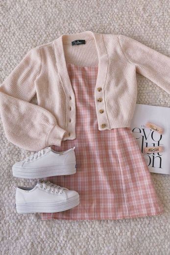pink outfit idea