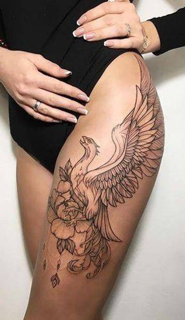 Moda Inspiração   para quem ama uma tatoo💕