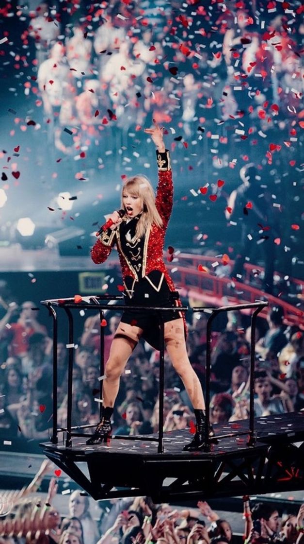 Fashion Red tour