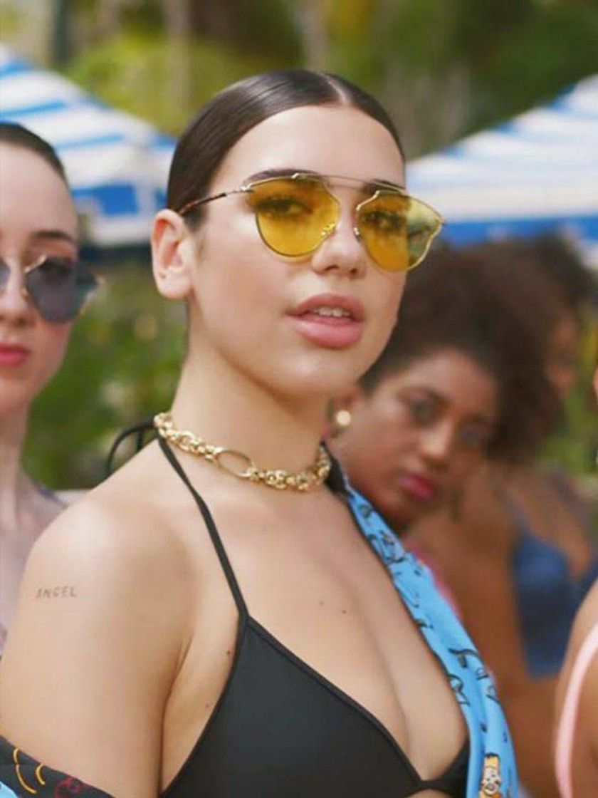 Social Dua Lipa - New Rules (Official Music Video) - YouTube