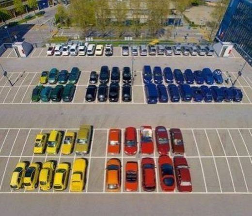 Estacionamento organizado 