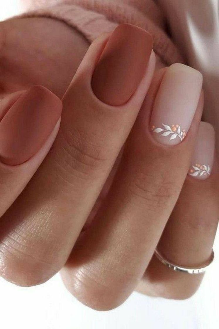 Fashion nails