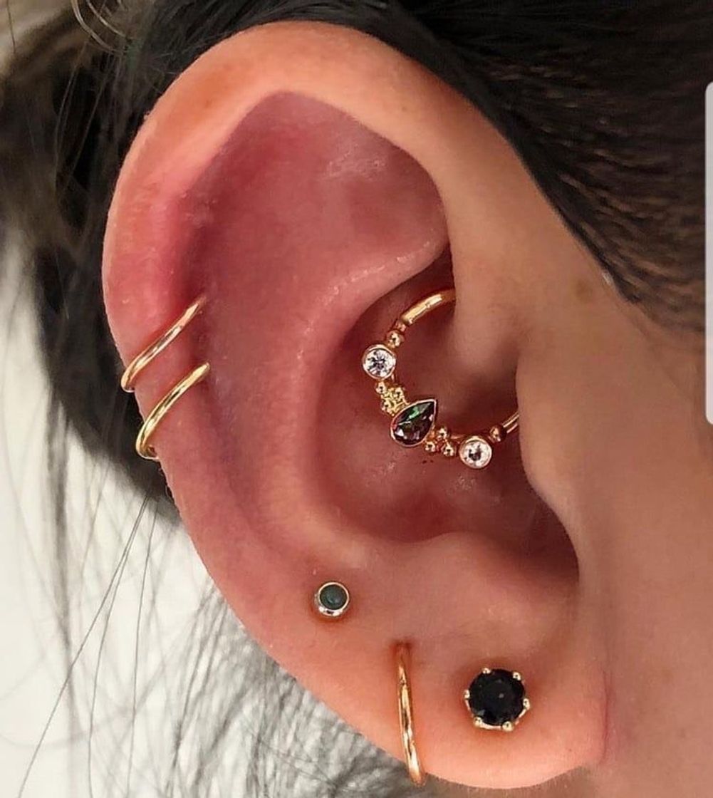 Moda Piercing e brincos orelha 