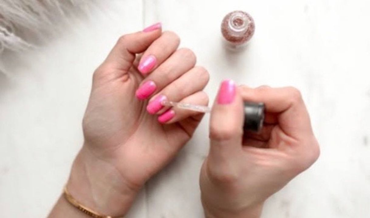 Moda Desistiu das unhas de gel? Saiba como fortalecer suas unhas naturais