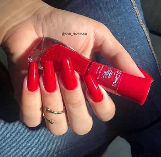 Esmalte vermelho 💋