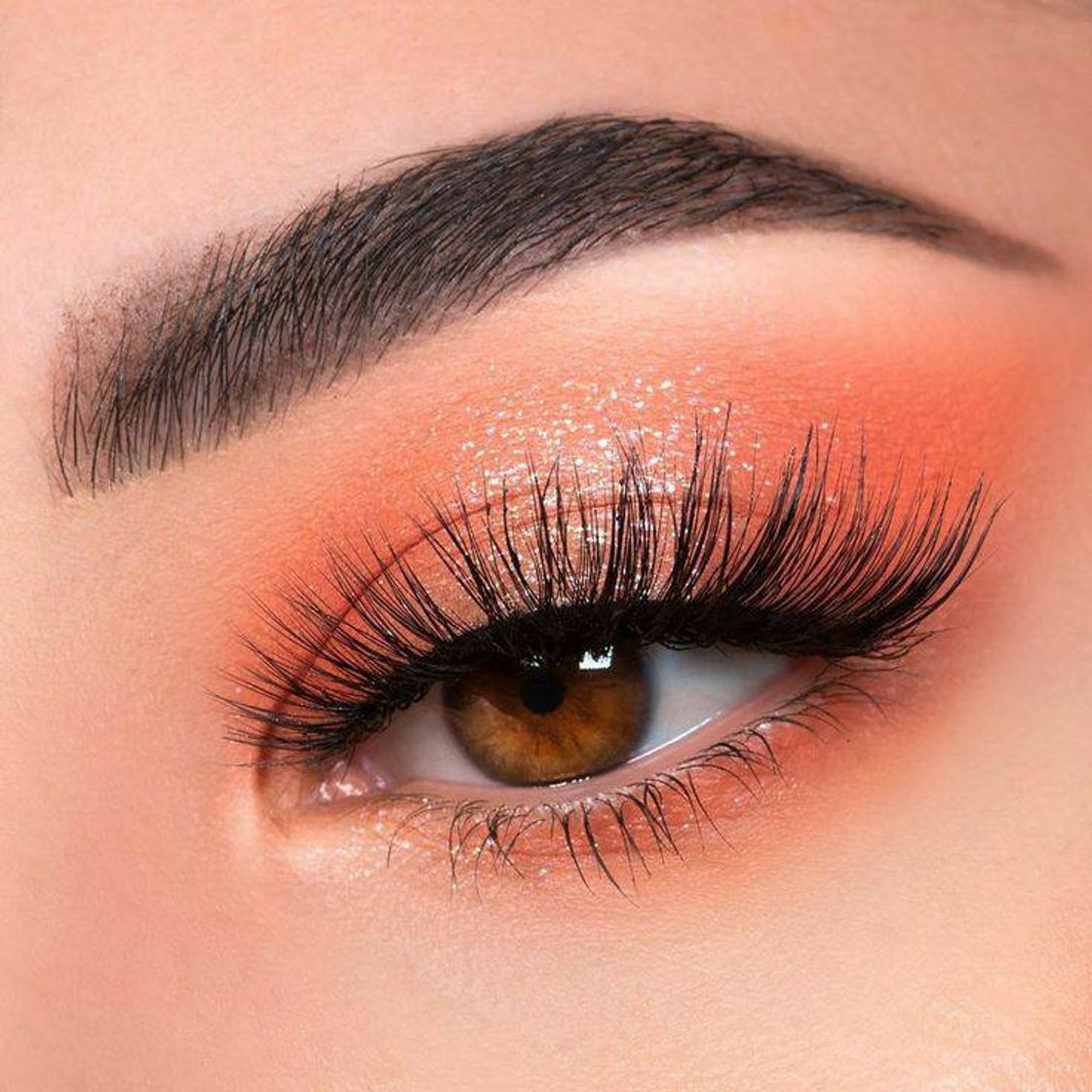 Moda Orange Makeup