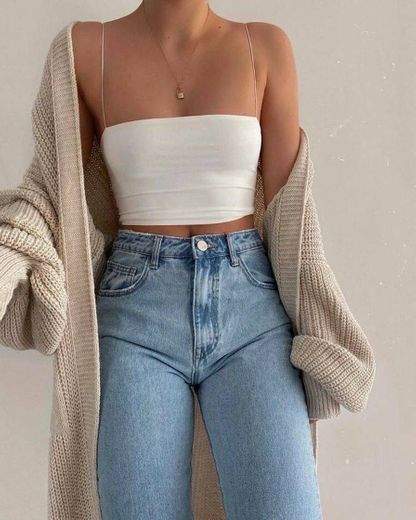 white cropped look
