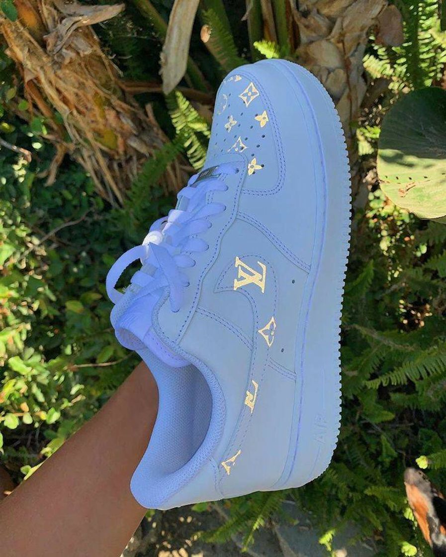 Social Louis Vuitton print